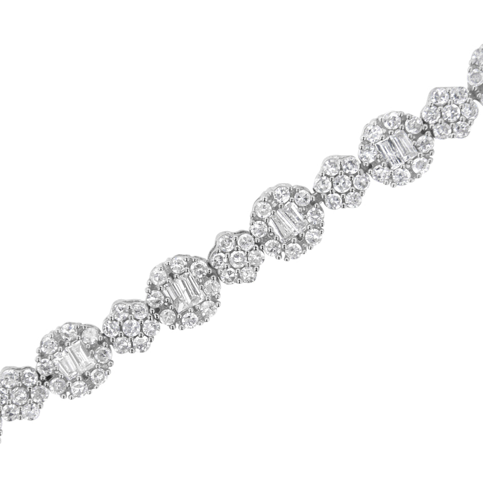 10K White Gold 4.0 cttw Brilliant Round-cut and Baguette Diamond Floral Cluster Link Bracelet (I-J Clarity, I1-I2 Color) - Size 7