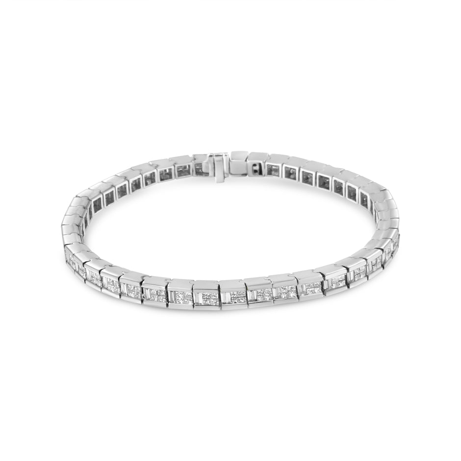 14K White Gold 4 3/8 Cttw Alternating Invisible Set Princess and Baguette Diamond Tennis Bracelet (G-H Color, VS1-VS2 Clarity) - Size 7