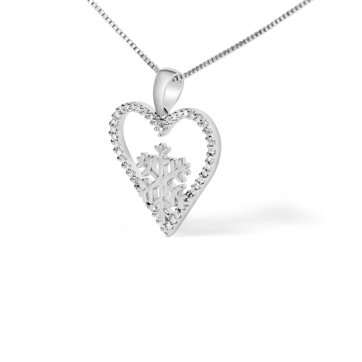 925 Sterling Silver 1/10ct TDW Diamond Heart Pendant Necklace 18