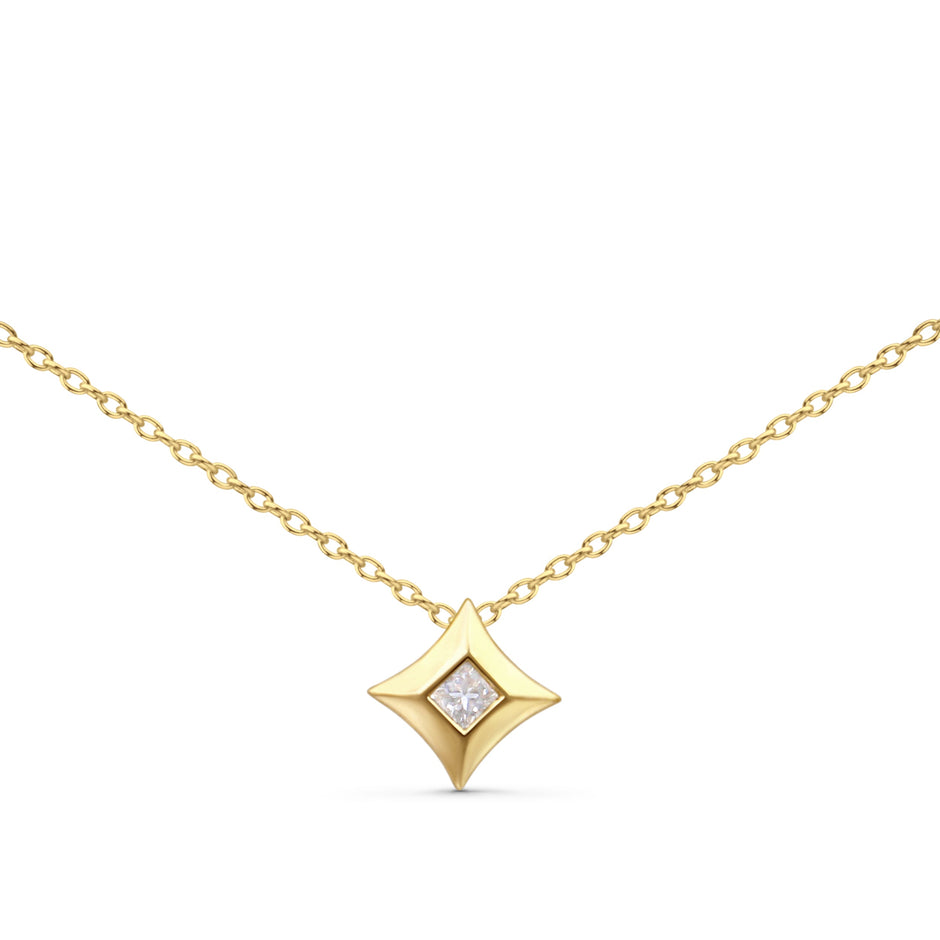 10K Yellow Gold 1/5 Cttw Bezel Set Princess Diamond Kite Shaped Solitaire Pendent Necklace