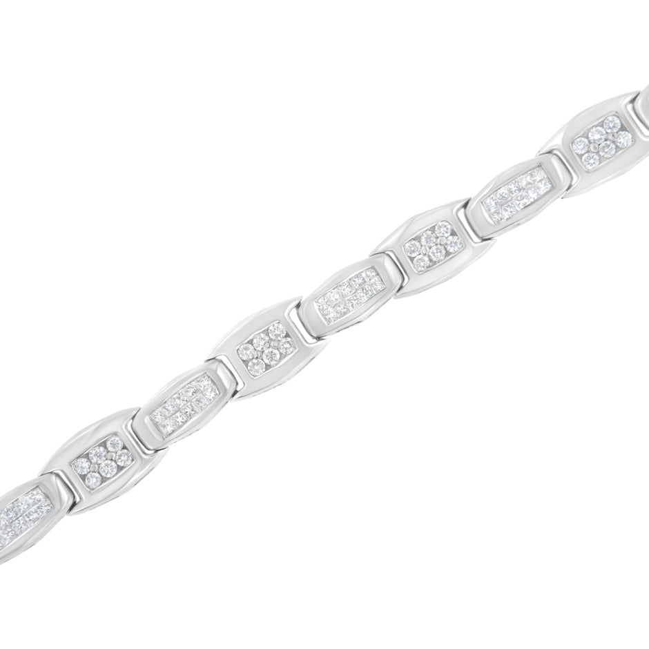 14K White Gold 2-1/2 Cttw Round-Brilliant & Baguette Cut Diamond 7