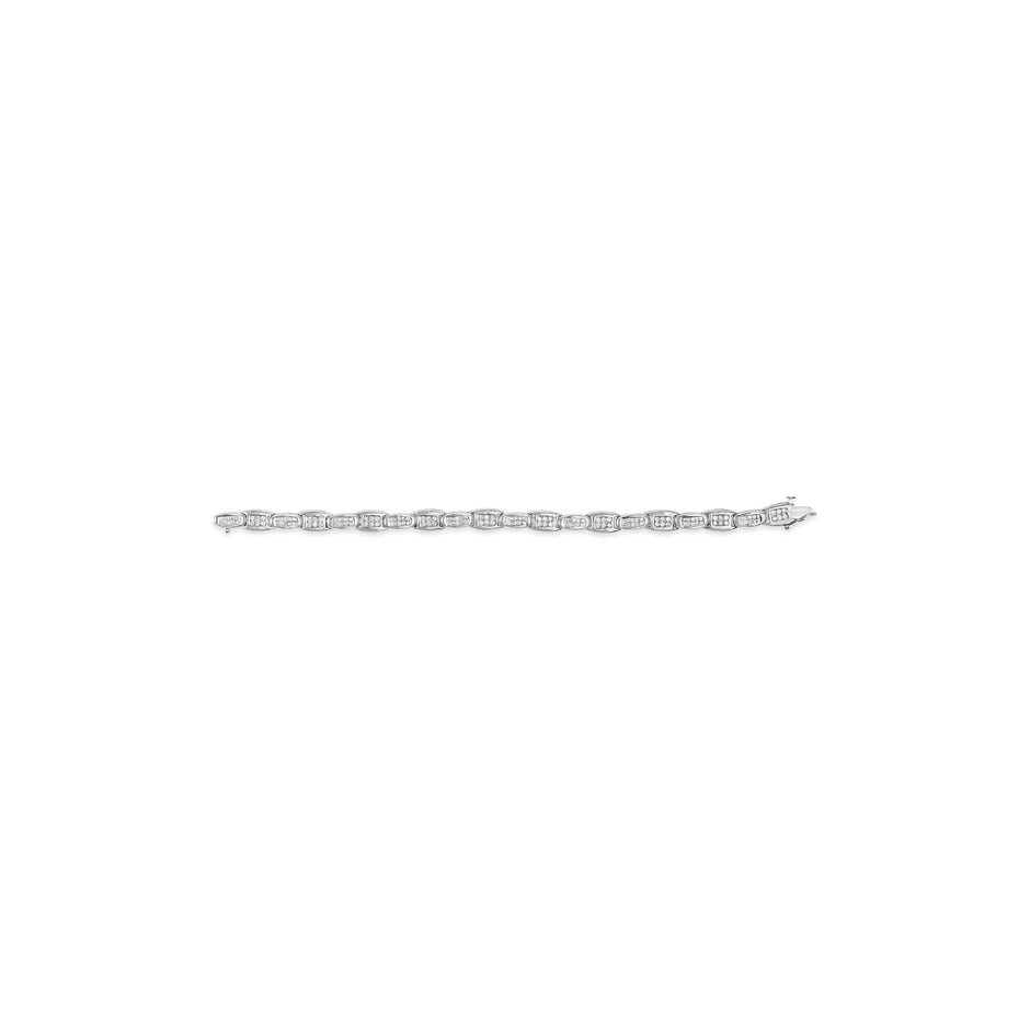 14K White Gold 2-1/2 Cttw Round-Brilliant & Baguette Cut Diamond 7