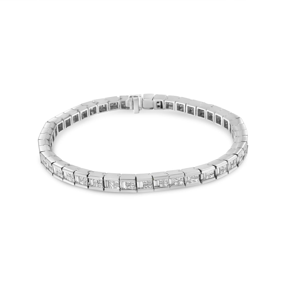 14K White Gold 4 3/8 Cttw Alternating Invisible Set Princess and Baguette Diamond Tennis Bracelet (G-H Color, VS1-VS2 Clarity) - Size 7