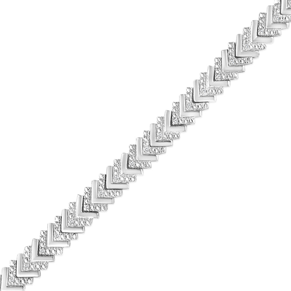 .925 Sterling Silver 1/6 Cttw Round-Cut Diamond Chevron Wave 7.25