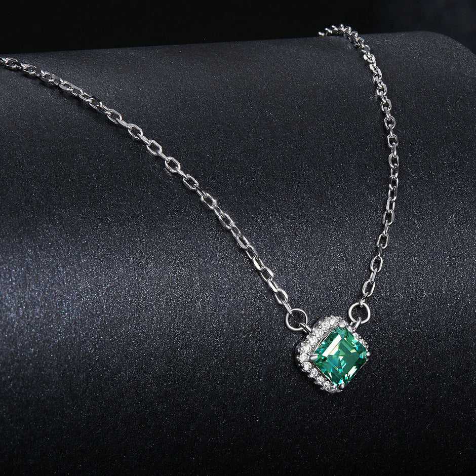 925 Sterling Silver 0.6 Carat Moissanite Pendant Necklace for Women
