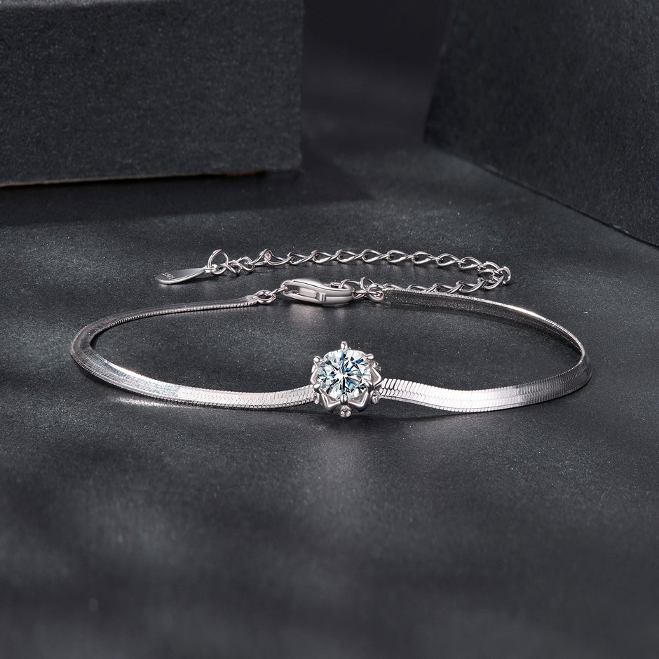 925 Sterling Silver Moissanite 0.50 Carat Bracelet with Pavé Setting and White Gold Plating for Women