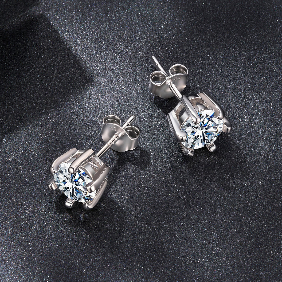 925 Sterling Silver 0.65 Carat Moissanite Earrings for Women