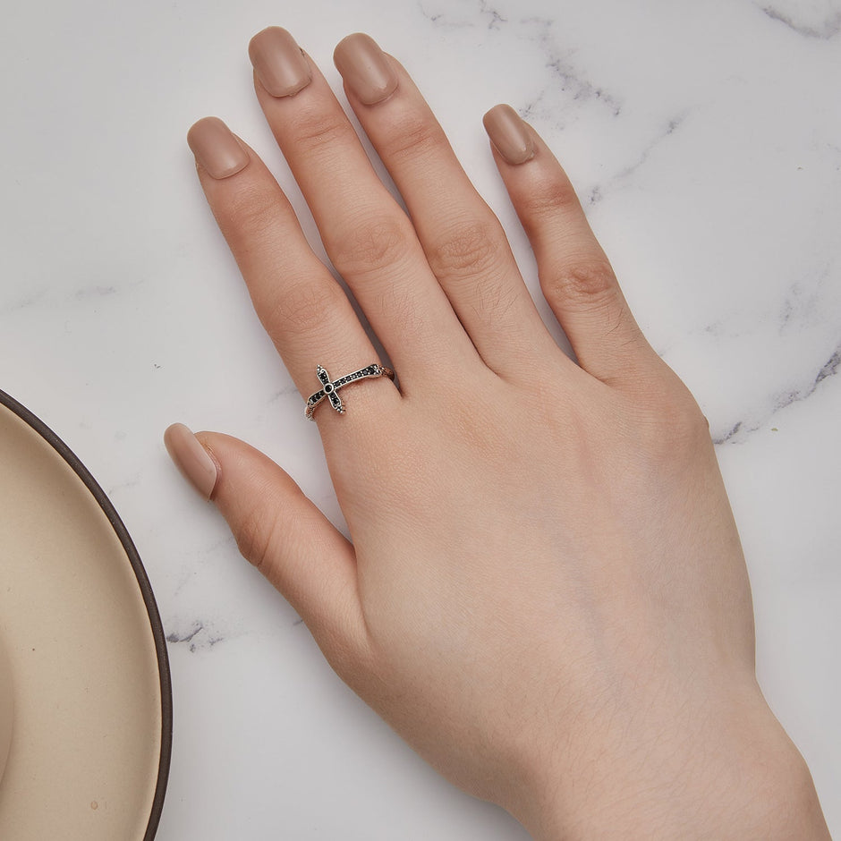 925 Sterling Silver Oxidized Ring with Pavé Setting CZ, Size 6.0 for Women