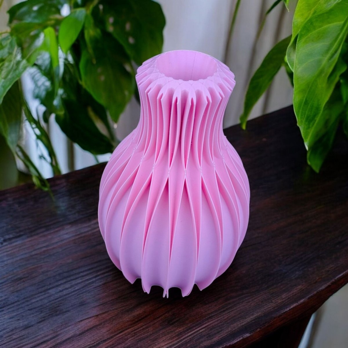 Facetta 3D - Printed Geometric Vase – Modern Artistry for Your Home - Vase - Custom Crafting Alliance, LLC