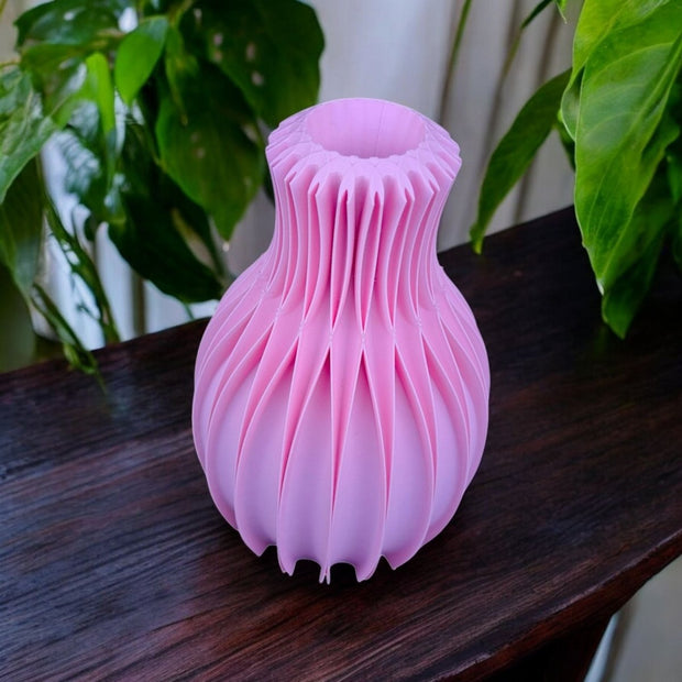 Facetta 3D - Printed Geometric Vase – Modern Artistry for Your Home - Vase - Custom Crafting Alliance, LLC