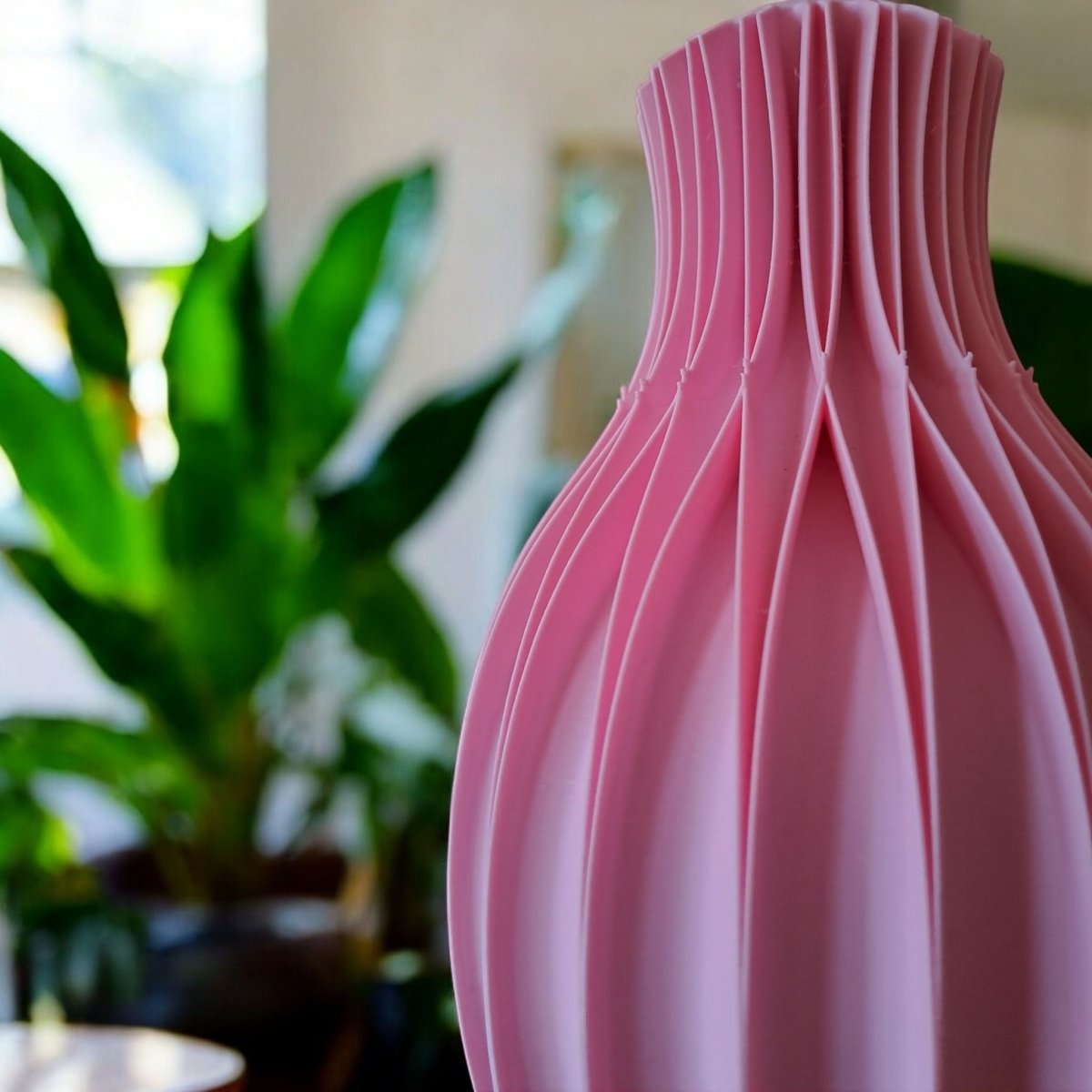 Facetta 3D - Printed Geometric Vase – Modern Artistry for Your Home - Vase - Custom Crafting Alliance, LLC